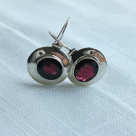 Sterling silver garnet drop earrings 🆕 - Picture 2 of 6